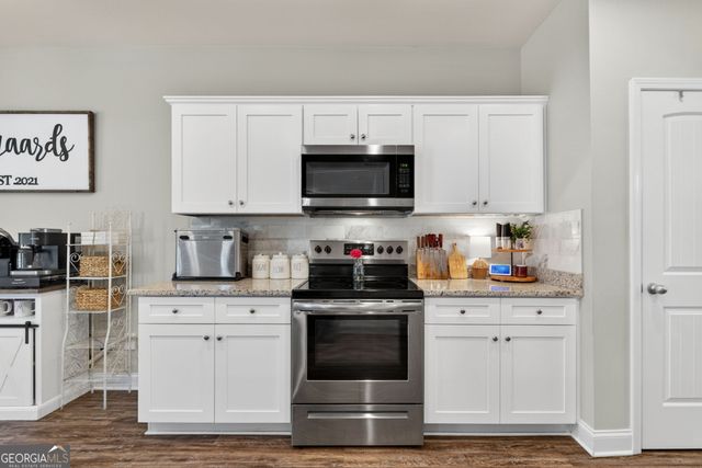 606 Sutton Road, Forsyth, GA 31029
