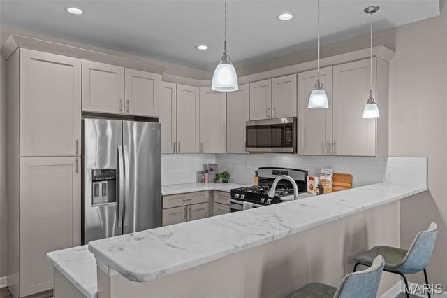 2253 Indiana Avenue, St Louis, MO 63104