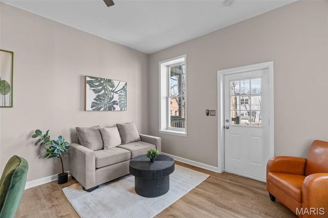 2253 Indiana Avenue, St Louis, MO 63104