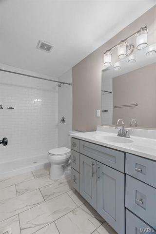 2253 Indiana Avenue, St Louis, MO 63104