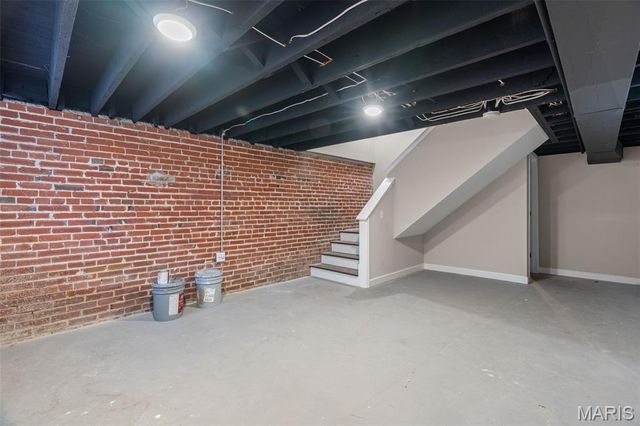 2253 Indiana Avenue, St Louis, MO 63104