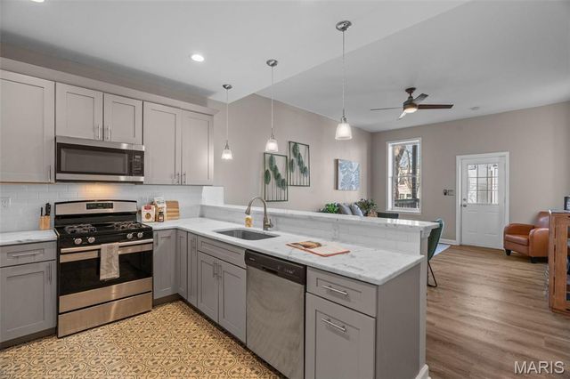 2253 Indiana Avenue, St Louis, MO 63104