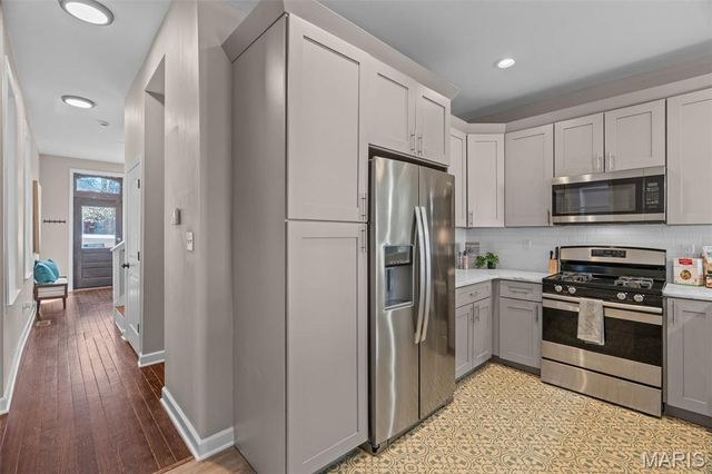 2253 Indiana Avenue, St Louis, MO 63104