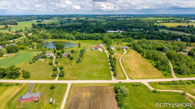 604 28th Avenue, Jamestown Twp, MI 49426