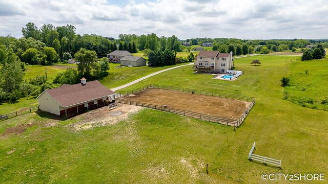 604 28th Avenue, Jamestown Twp, MI 49426