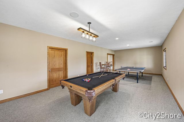 604 28th Avenue, Jamestown Twp, MI 49426