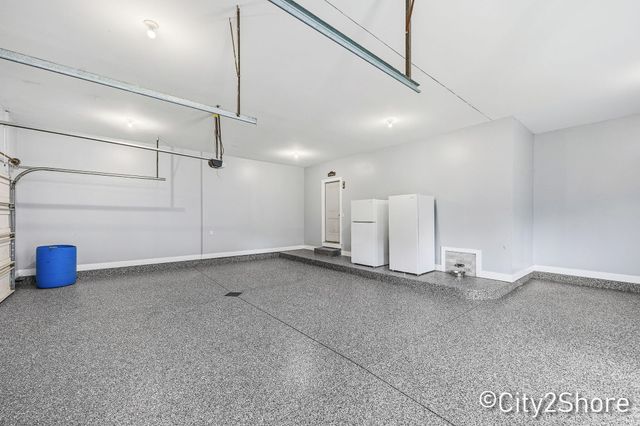 604 28th Avenue, Jamestown Twp, MI 49426