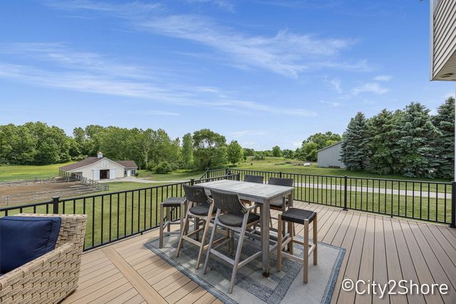 604 28th Avenue, Jamestown Twp, MI 49426