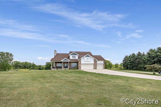 604 28th Avenue, Jamestown Twp, MI 49426