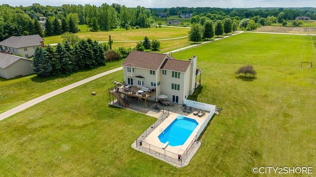 604 28th Avenue, Jamestown Twp, MI 49426