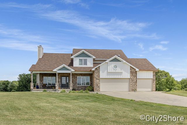 604 28th Avenue, Jamestown Twp, MI 49426