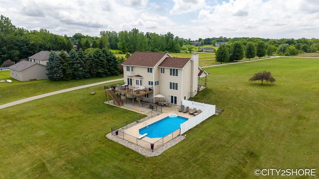 604 28th Avenue, Jamestown Twp, MI 49426