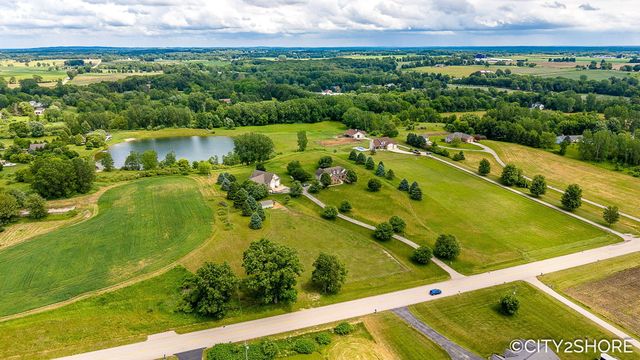 604 28th Avenue, Jamestown Twp, MI 49426