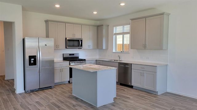 452 Pickrell LOOP, Liberty Hill, TX 78642