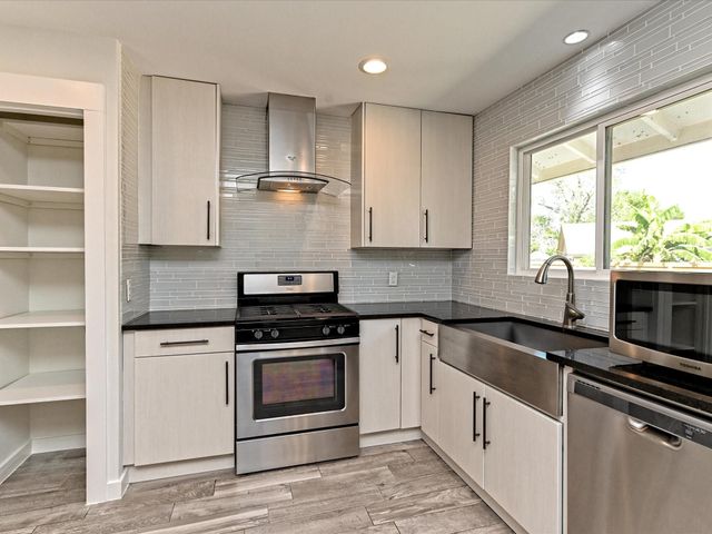 1202 Woodfield DR A, Austin, TX 78758