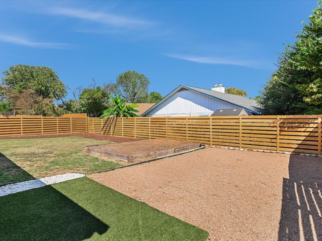 1202 Woodfield DR A, Austin, TX 78758