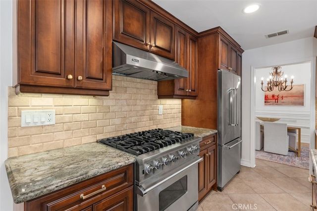 22241 Dardenne Street, Calabasas, CA 91302