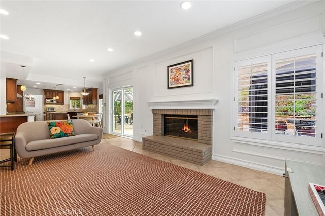 22241 Dardenne Street, Calabasas, CA 91302