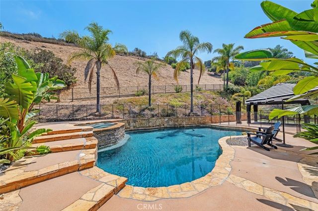 22241 Dardenne Street, Calabasas, CA 91302