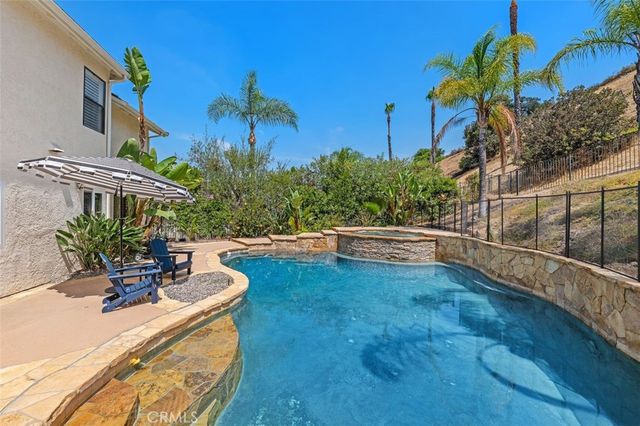 22241 Dardenne Street, Calabasas, CA 91302