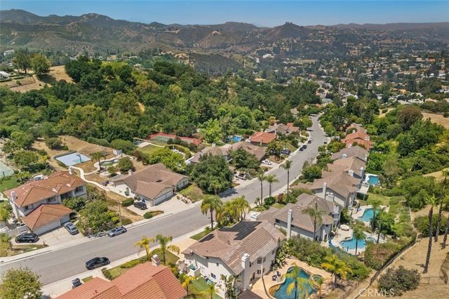 22241 Dardenne Street, Calabasas, CA 91302