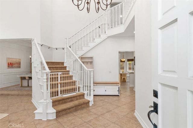 22241 Dardenne Street, Calabasas, CA 91302