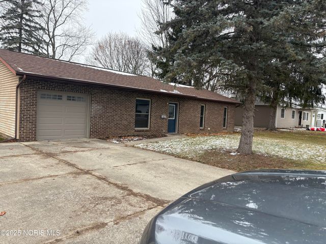 1415 Meadow Avenue, Montpelier, OH 43543