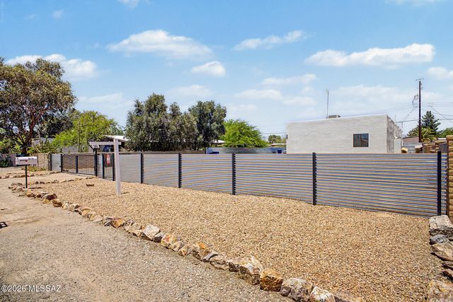 3619 E Felix Boulevard, Tucson, AZ 85706