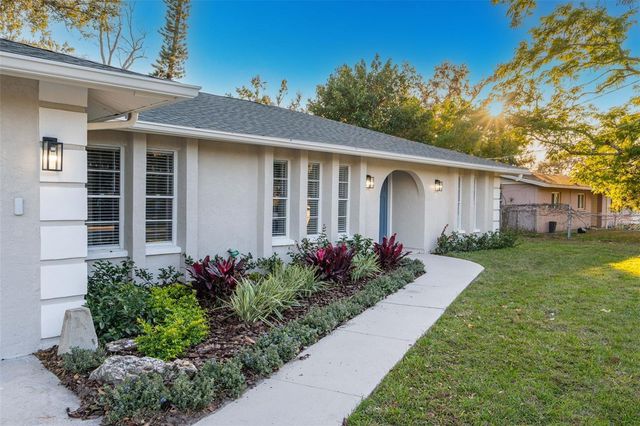 116 12TH AVENUE E, Bradenton, FL 34208