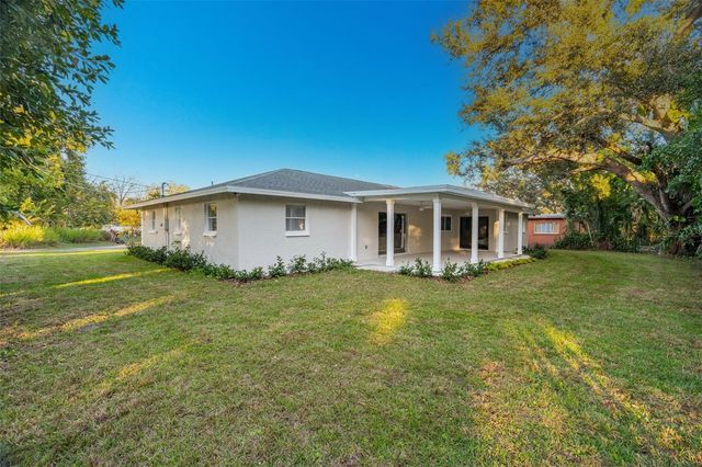 116 12TH AVENUE E, Bradenton, FL 34208