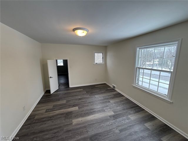 22350 S Woodland Road, Shaker Heights, OH 44122