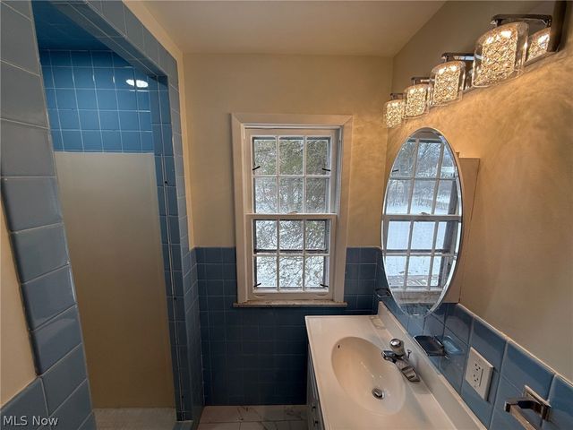 22350 S Woodland Road, Shaker Heights, OH 44122