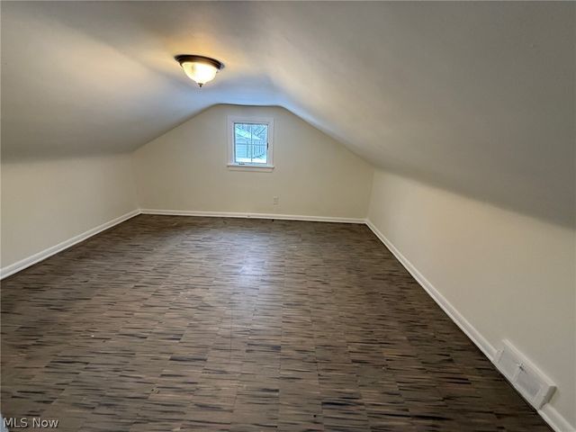 22350 S Woodland Road, Shaker Heights, OH 44122