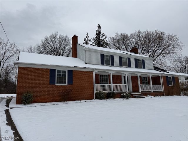 22350 S Woodland Road, Shaker Heights, OH 44122