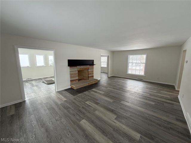 22350 S Woodland Road, Shaker Heights, OH 44122