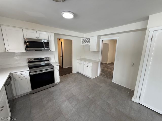 22350 S Woodland Road, Shaker Heights, OH 44122