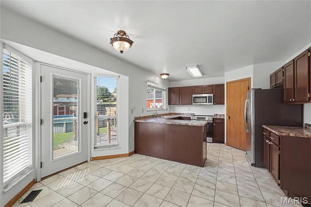 4272 Bielefeld Drive, Black Jack, MO 63033