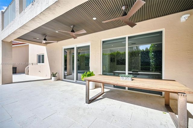 10877 SW 152nd Place, Miami, FL 33196
