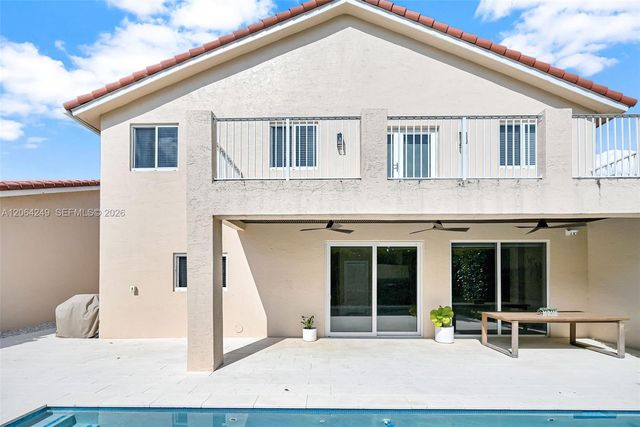 10877 SW 152nd Place, Miami, FL 33196