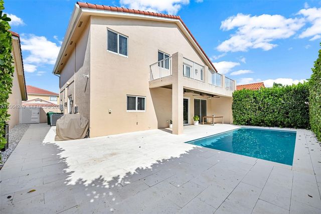 10877 SW 152nd Place, Miami, FL 33196