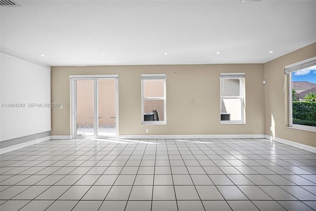 10877 SW 152nd Place, Miami, FL 33196