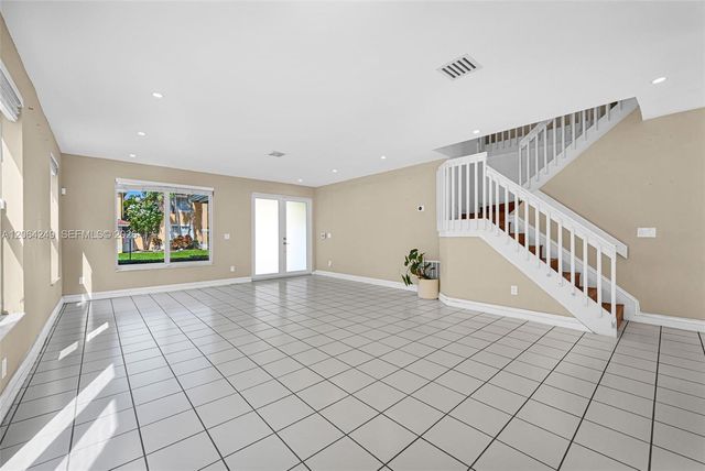 10877 SW 152nd Place, Miami, FL 33196