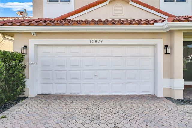 10877 SW 152nd Place, Miami, FL 33196