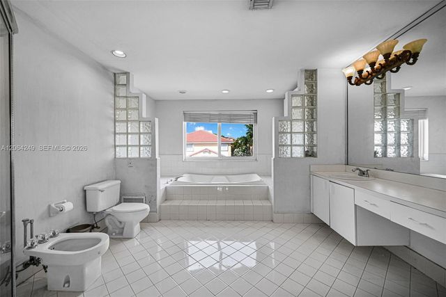10877 SW 152nd Place, Miami, FL 33196