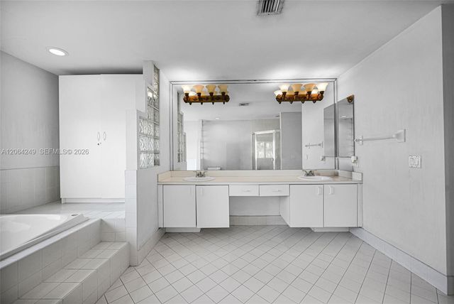 10877 SW 152nd Place, Miami, FL 33196