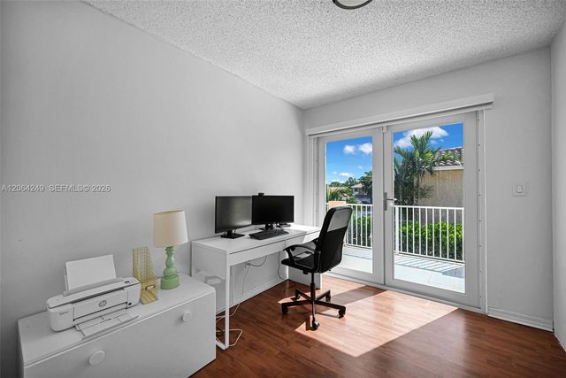 10877 SW 152nd Place, Miami, FL 33196