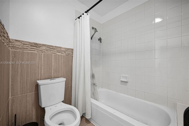 10877 SW 152nd Place, Miami, FL 33196