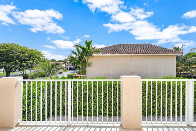10877 SW 152nd Place, Miami, FL 33196