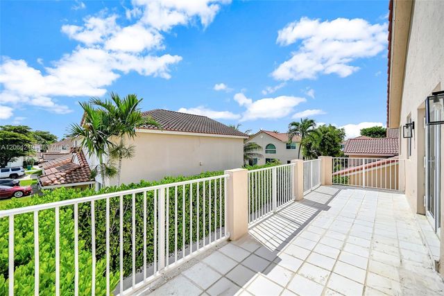 10877 SW 152nd Place, Miami, FL 33196
