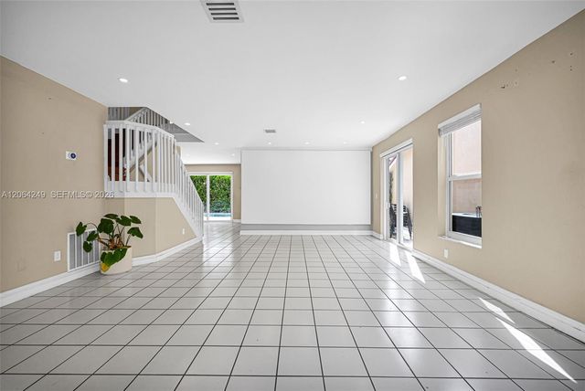 10877 SW 152nd Place, Miami, FL 33196